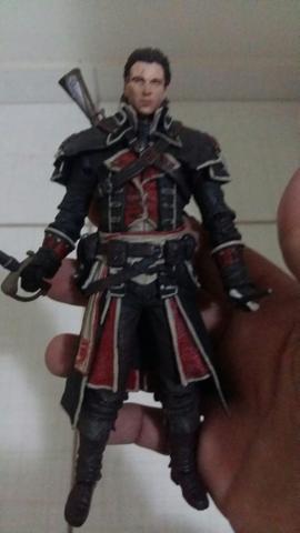Action figure Assassins Creed Rogue