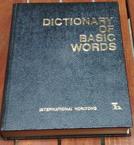 Dictionary Of Basic Words (Capa Dura) R$20