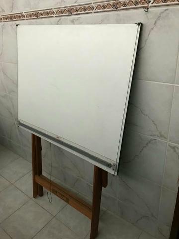 Mesa paralela para estudante de arquitetura