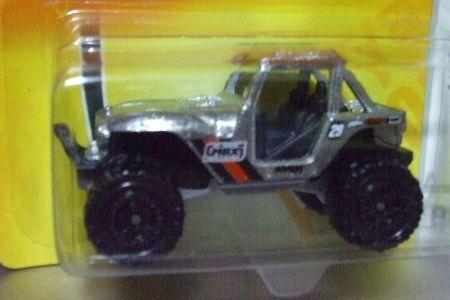 Miniatura Matchbox Jipe MBX 4x4 off road prateado