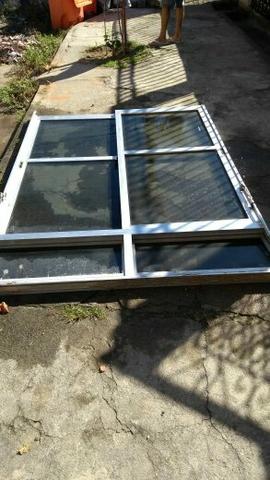Porta alumínio com vidro