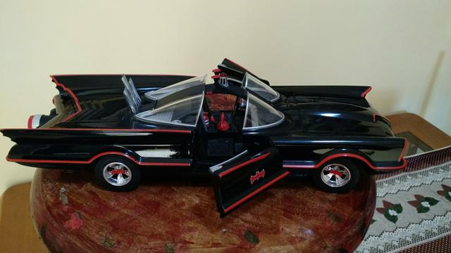 Batmóvel escala 1/18