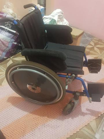 Cadeira de rodas demo nova
