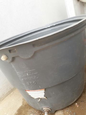 Caixa de agua 300 litros