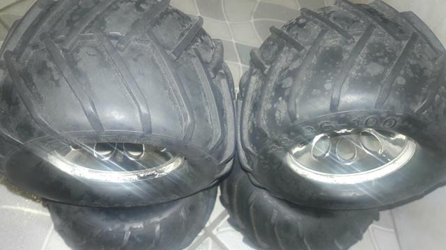 Jogo de rodas mad force e da trugy