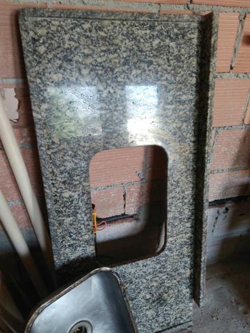 Pia de granito com cuba