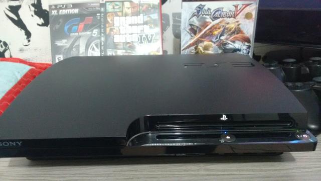 Playstation 3 completo 3 controles. Barbada!!