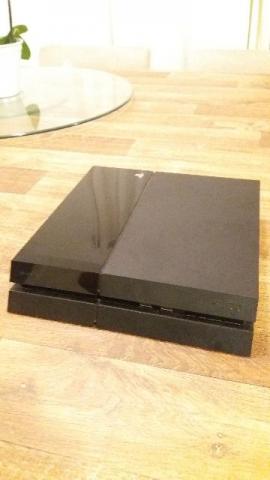 Playstation 4 PS4 (com defeito)