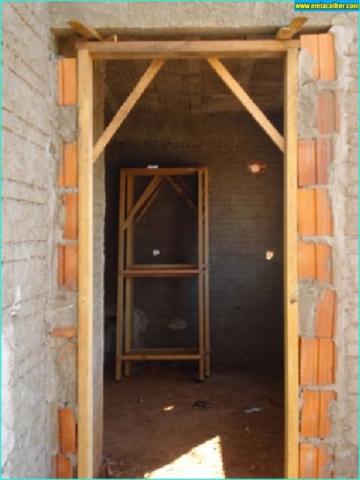 Portais, portas, janelas,ferragens e marcenaria