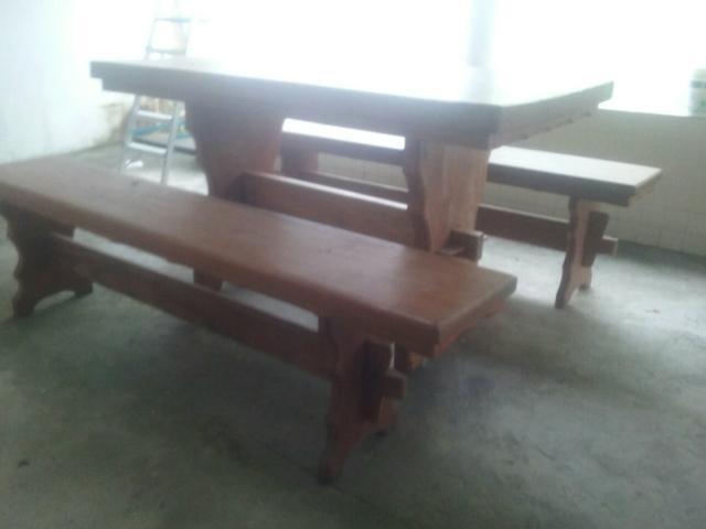 Vendo mesa de madeira