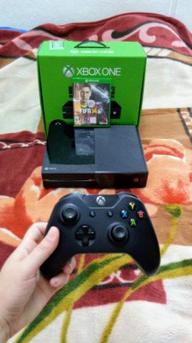 Xbox one 500gb 1 controle e jogo