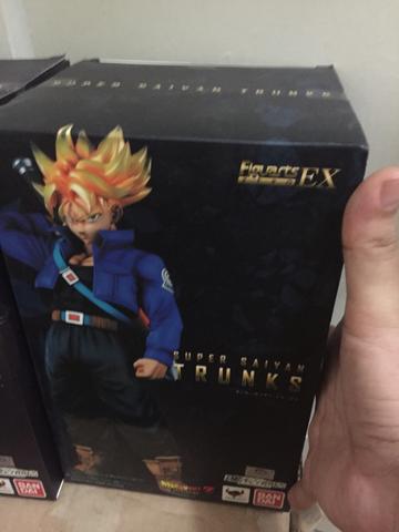Figuart zero ex trunks Bandai lacrado
