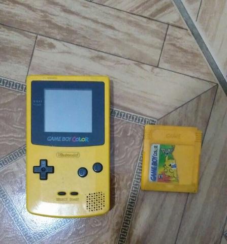 Game boy Collor + fita Pokémon yellow R150