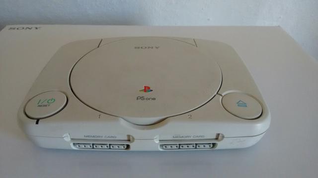 PlayStation 1 com defeito (Leia o anúncio)