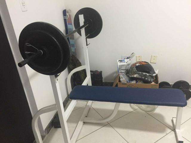 Supino reto Barra + 70kg ACEITO CARTÃO!!