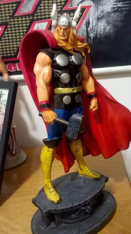 Boneco de Resina do Thor
