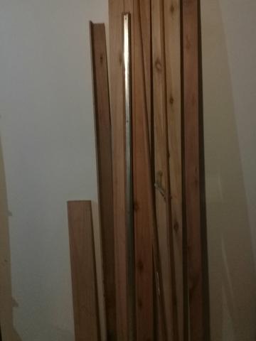 Castilho de madeira para porta de correr