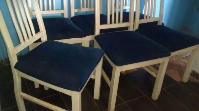 Conjunto com 6 cadeiras