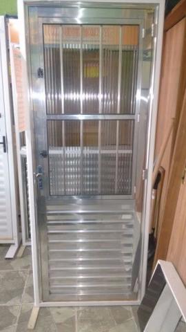 Porta Social 2,10x0,80 NOVA