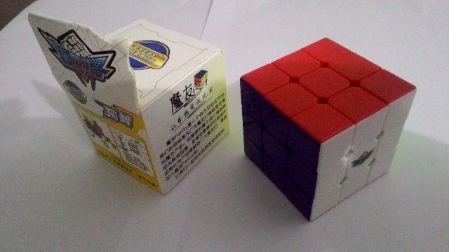Cubo Mágico Profissional 3x3x3 Cyclone Boys