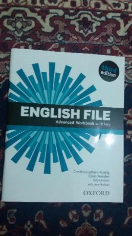 English File Advanced - Workbook With Key - Em perfeito