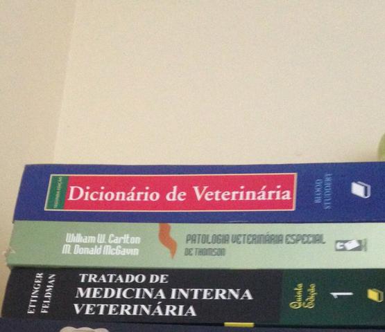 Livros de veterinária