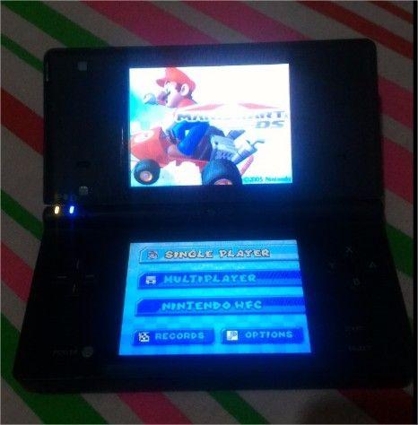 Nintendo DSi + R4