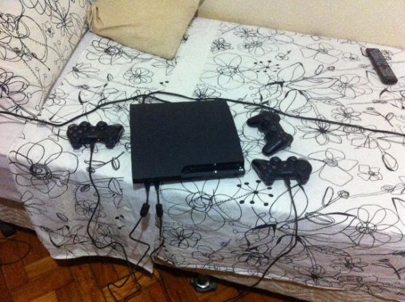 PlayStation slim 250 gb