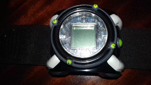 Relógio omnitrix delux