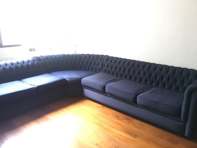 Sofa chesterfield de canto