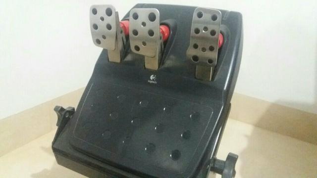 Volante G-27 com adaptador PS4