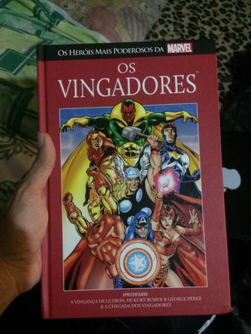 Hq Salvat capa vermelha