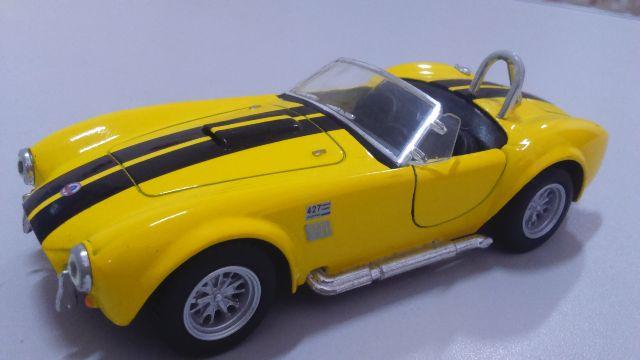 Miniatura Grande (Shelby Cobra)