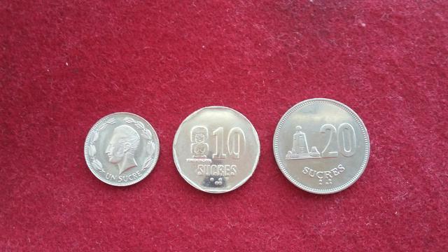 Trio de moedas estrangeiras Equador!