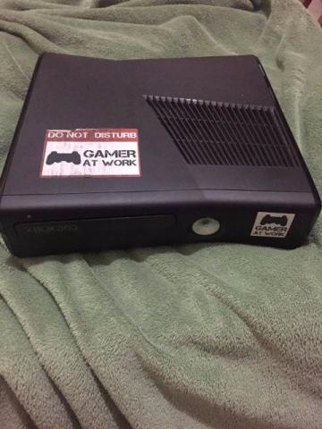 Xbox 360 pouco usado