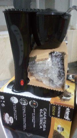 Cafeteira elétrica - novo