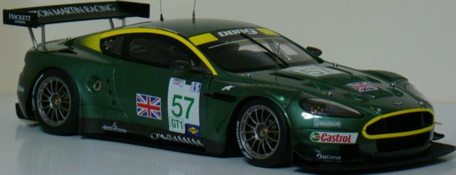 Miniatura Aston Martin DBR8 Auto Art