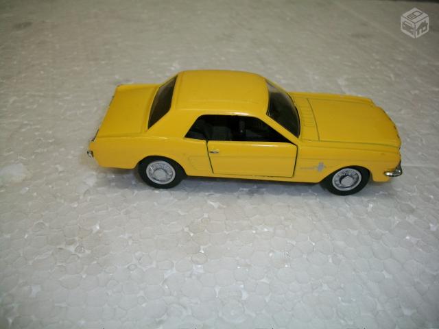 Mustang miniatura