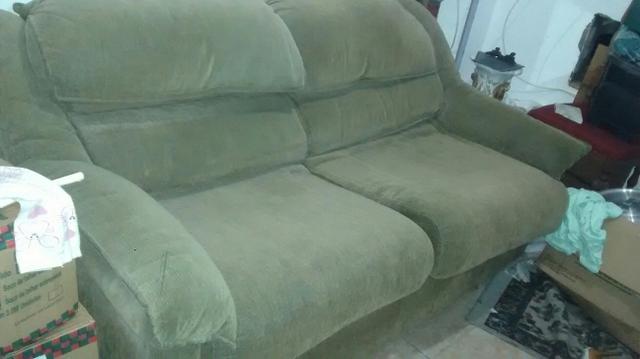 Sofá de dois lugares