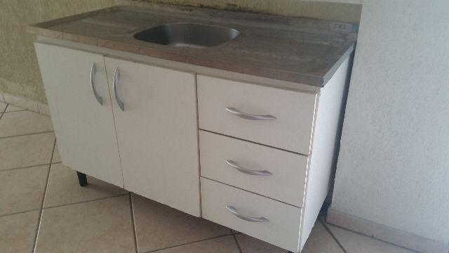 Armário de cozinha com pia Inox