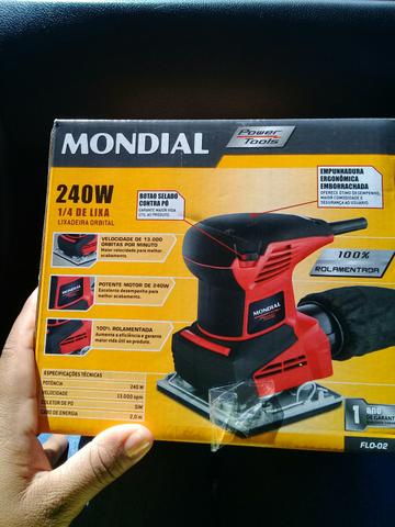 Lixadeira nova na caixa.