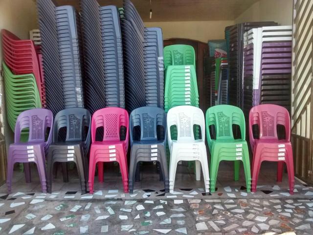 Mesas e Cadeiras Plásticas - Super Promoção!!
