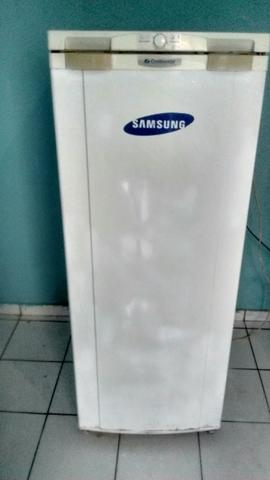 Vendo geladeira continental de uma porta