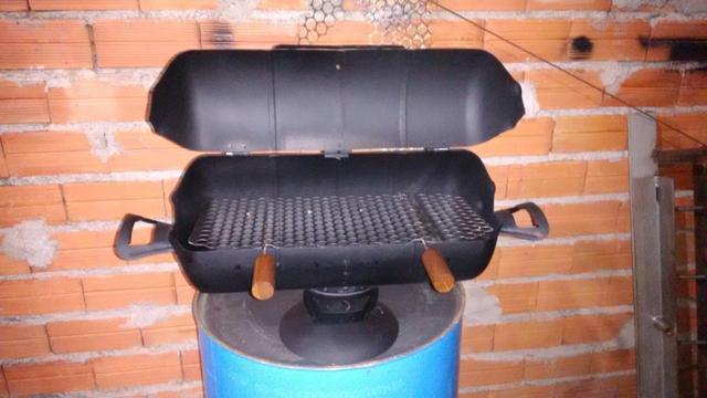 Churrasqueira a bafo modelo de mesa