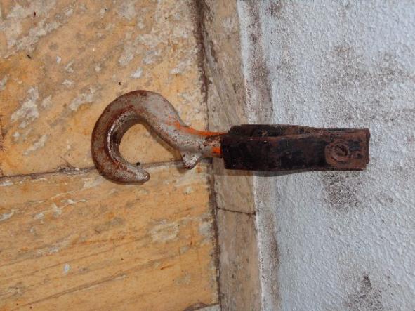 Gancho para cabo de aço usado em bom estado