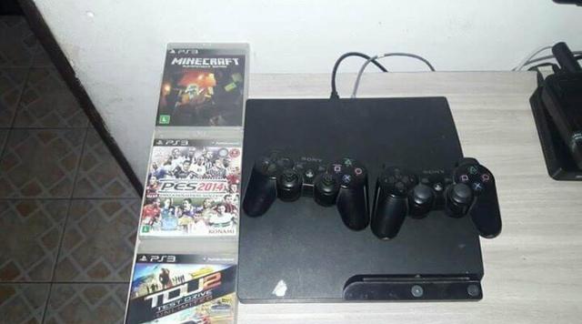 PlayStation 3,usado,funcionando normalmente,3 jogos e 2