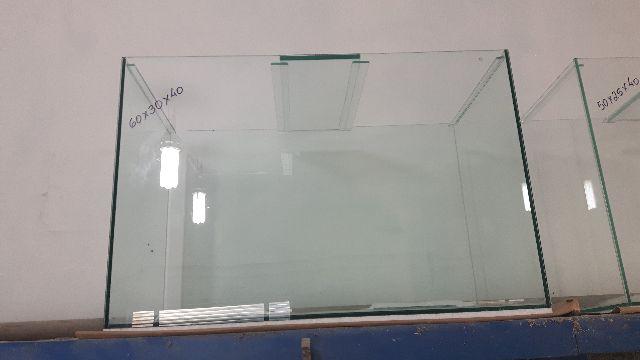 Aquario 60x30x40 Novo e barato