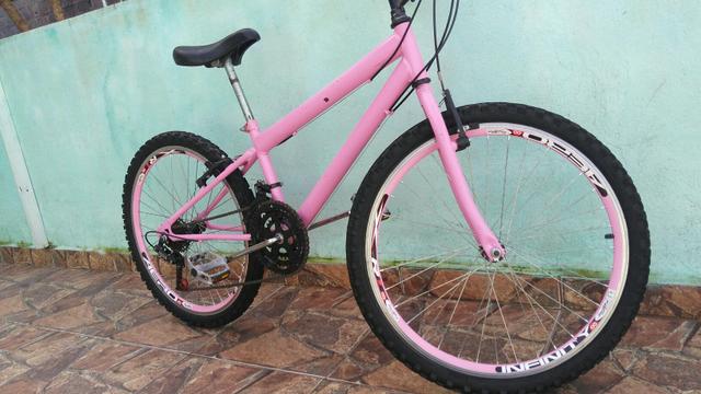 Bicicleta rosa aro 24