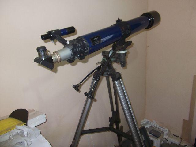 Telescópio Tasco 900 x 90 Semi-Profissional