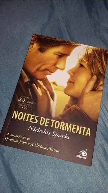 Vende-se livros usados